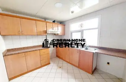 Apartment - 1 Bedroom - 1 Bathroom for rent in Al Khan Lagoon Tower - Al Khan Lagoon - Al Khan - Sharjah