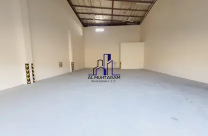 مستودع - استوديو - 1 حمام للايجار في الصجعة الصناعية - آلصجعه - الشارقة