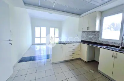 Villa - 5 Bedrooms - 6 Bathrooms for rent in Meadows 2 - Meadows - Dubai