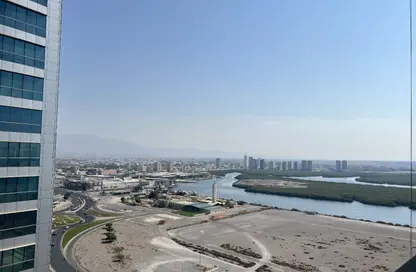 Apartment - Studio - 1 Bathroom for rent in Julphar Residential Tower - Julphar Towers - Al Nakheel - Ras Al Khaimah