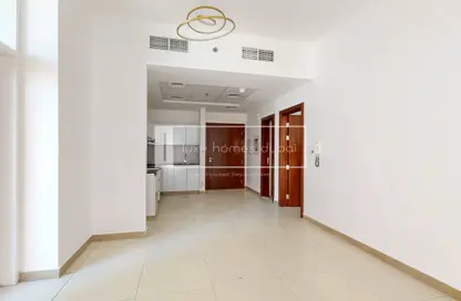 شقة - غرفة نوم - 2 حمامات للايجار في بوابة بن غاطي - الجداف - دبي