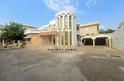 فيلا - 8 غرف نوم - 8 حمامات للبيع في الشهباء - الشارقة