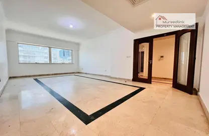 Empty Room image for: Apartment - 2 Bedrooms - 2 Bathrooms for rent in Electra Street - Abu Dhabi, Image 1