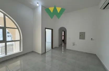 Apartment - 2 Bedrooms - 2 Bathrooms for rent in Madinat Al Riyad - Abu Dhabi