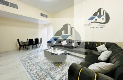 شقة - 2 غرف نوم - 2 حمامات للايجار في مساكن كورنيش عجمان - طريق كورنيش عجمان - عجمان