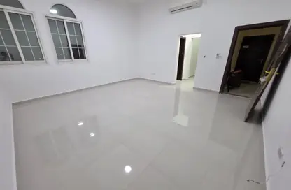 شقة - 1 حمام للايجار في مركز محمد بن زايد - مدينة محمد بن زايد - أبوظبي