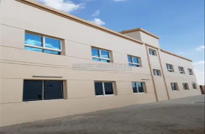 سكن عمال - استوديو - 8 حمامات للبيع في السجع إس - آلصجعه - الشارقة