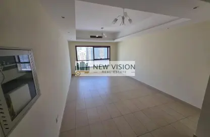 شقة - غرفة نوم - 1 حمام للايجار في برج الوليد - القصباء - الشارقة