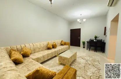 شقة - 2 غرف نوم - 2 حمامات للايجار في مساكن كورنيش عجمان - طريق كورنيش عجمان - عجمان