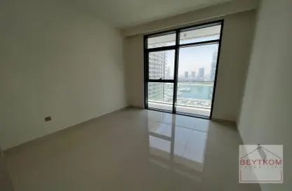 Empty Room image for: Apartment - 2 Bedrooms - 2 Bathrooms for sale in Beach Vista - EMAAR Beachfront - Dubai Harbour - Dubai, Image 1