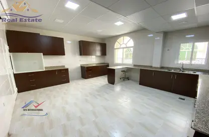 Villa - 6 Bedrooms - 7 Bathrooms for rent in Umm Suqeim 1 - Umm Suqeim - Dubai