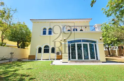 Villa - 4 Bedrooms - 5 Bathrooms for rent in Legacy - Jumeirah Park - Dubai