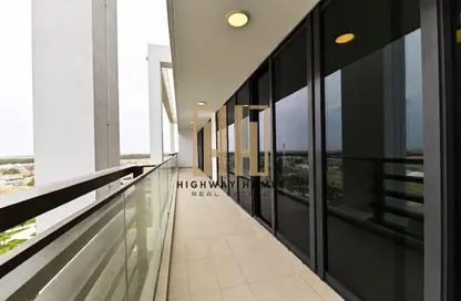 شقة - 3 غرف نوم - 4 حمامات للايجار في شقق مسك - الجادة - الشارقة