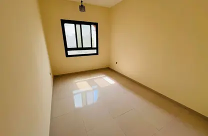 شقة - غرفة نوم - 2 حمامات للايجار في مساكن كورنيش عجمان - طريق كورنيش عجمان - عجمان