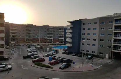 Apartment - 2 Bedrooms - 2 Bathrooms for rent in Tower 9 - Al Reef Downtown - Al Reef - Abu Dhabi