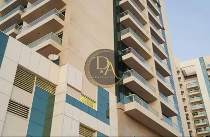 Apartment - 1 Bedroom - 2 Bathrooms for rent in Mayfair Residency - Business Bay - Dubai