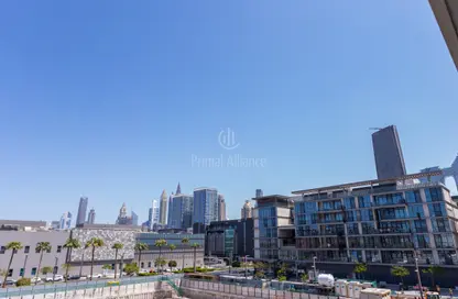 Apartment - 1 Bedroom - 2 Bathrooms for rent in Viridian - Central Park at City Walk - City Walk - Dubai