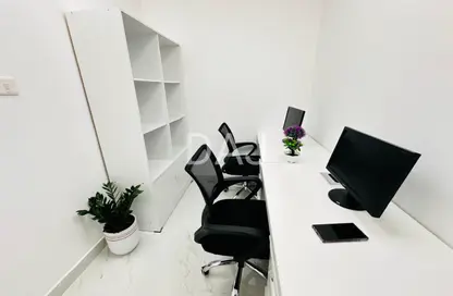 Office Space - Studio - 1 Bathroom for rent in Reem Residency - Al Karama - Dubai