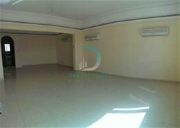 Empty Room image for: Townhouse - 5 bedrooms - 6 bathrooms for rent in Shakhbout City - Abu Dhabi, Image 1