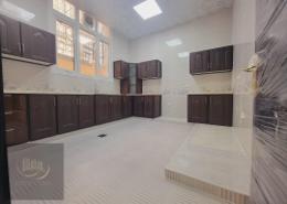 شقة - 2 غرف نوم - 2 حمامات للكراء في مدينة الرياض - أبوظبي
