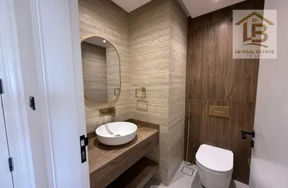 Apartment - 2 Bedrooms - 3 Bathrooms for rent in Royal Breeze 4 - Royal Breeze - Al Hamra Village - Ras Al Khaimah