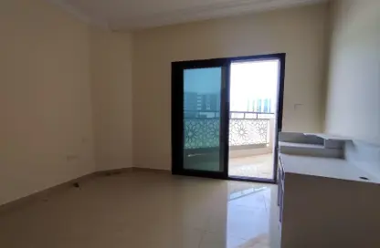 Apartment - 2 Bedrooms - 3 Bathrooms for rent in Muwailih Building - Muwaileh - Sharjah