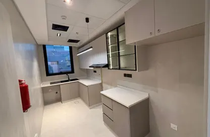 شقة - 3 غرف نوم - 4 حمامات للايجار في الورقاء 1 - الورقاء - دبي