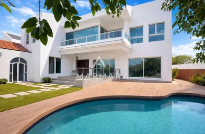 Villa - 5 Bedrooms - 5 Bathrooms for rent in Umm Suqeim 2 Villas - Umm Suqeim 2 - Umm Suqeim - Dubai