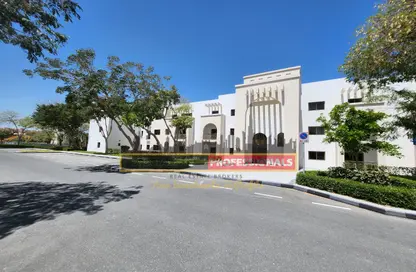 Apartment - 2 Bedrooms - 2 Bathrooms for rent in The Gardens Buildings - The Gardens - Dubai