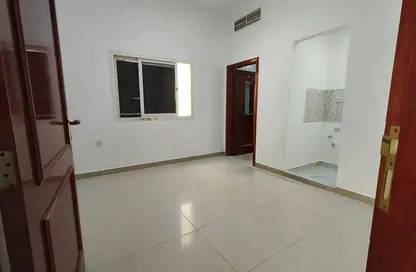 Apartment - Studio - 1 Bathroom for rent in Muroor Area - Abu Dhabi