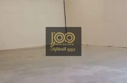 مستودع - استوديو - 1 حمام للايجار في أم الثعوب - أم القيوين