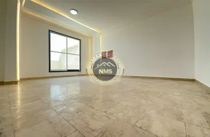 Apartment - Studio - 1 Bathroom for rent in Al Mushrif Villas - Al Mushrif - Abu Dhabi
