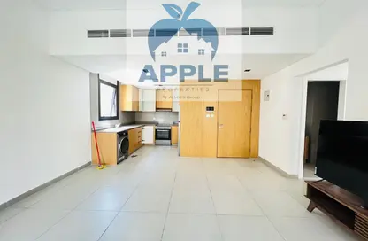 Apartment - 1 Bedroom - 2 Bathrooms for rent in Al Mamsha - Muwaileh - Sharjah