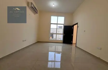 Apartment - 1 Bedroom - 1 Bathroom for rent in Al Mushrif Villas - Al Mushrif - Abu Dhabi