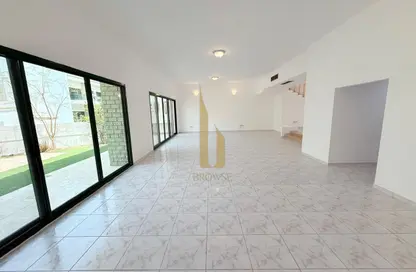 Villa - 4 Bedrooms - 4 Bathrooms for rent in Umm Suqeim 3 Villas - Umm Suqeim 3 - Umm Suqeim - Dubai