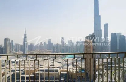 Apartment - 3 Bedrooms - 4 Bathrooms for sale in Downtown Views II - Downtown Dubai - Dubai