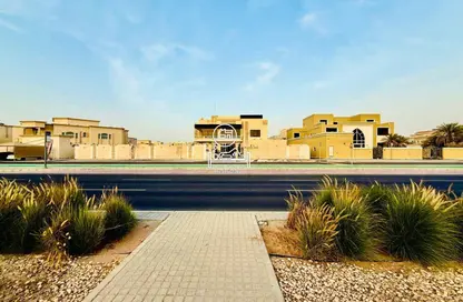 Villa - Studio - 7+ Bathrooms for sale in Khalifa City A - Khalifa City - Abu Dhabi