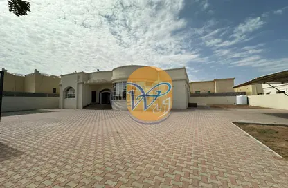 Villa - 3 Bedrooms - 5 Bathrooms for rent in Al Dhait South - Al Dhait - Ras Al Khaimah