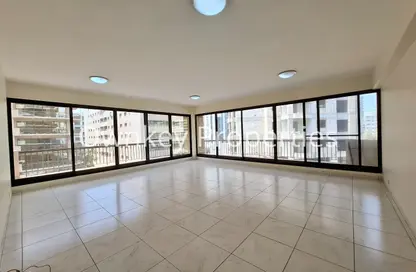 شقة - 3 غرف نوم - 2 حمامات للايجار في 2 غولدن ساندز - منخول - بر دبي - دبي شقة - 3 غرف نوم - 2 حمامات للايجار في 2 غولدن ساندز - منخول - بر دبي - دبي