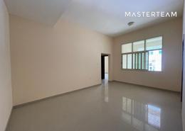 Apartment - 3 bedrooms - 2 bathrooms for rent in Al Dafeinah - Asharej - Al Ain