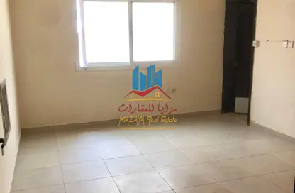 شقة - 1 حمام للايجار في النباعة - الشارقة