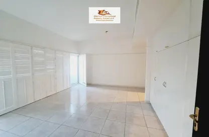 Villa - 4 Bedrooms - 5 Bathrooms for rent in Al Musalla Area - Al Karamah - Abu Dhabi