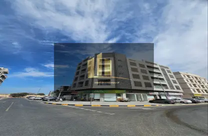 عمارة بالكامل - استوديو للبيع في الزاهية - تجارية مويلح - الشارقة