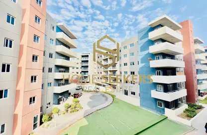 Apartment - 3 Bedrooms - 3 Bathrooms for sale in Tower 21 - Al Reef Downtown - Al Reef - Abu Dhabi