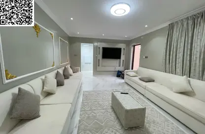 Apartment - 5 Bedrooms - 7 Bathrooms for rent in Al Mowaihat 2 - Al Mowaihat - Ajman