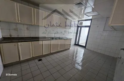 شقة - 2 غرف نوم - 2 حمامات للايجار في منطقة النادي السياحي - أبوظبي