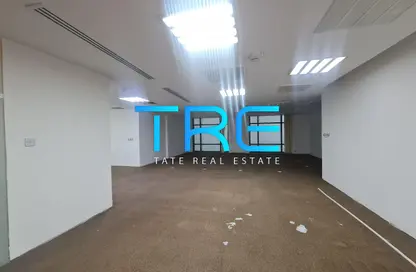 Office Space - Studio - 1 Bathroom for rent in Corniche Road - Abu Dhabi