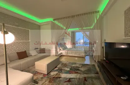 Apartment - Studio - 1 Bathroom for rent in Beach Tower 1 - Al Khan Lagoon - Al Khan - Sharjah