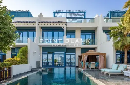 Villa - 5 Bedrooms - 6 Bathrooms for rent in Palma Residences - Palm Jumeirah - Dubai