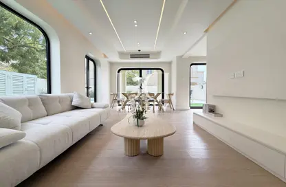 فيلا - 2 غرف نوم - 3 حمامات للبيع في الينابيع 12 - الينابيع - دبي